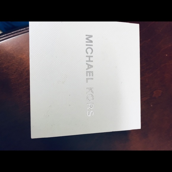 MK ladies watch - Picture 2 of 3